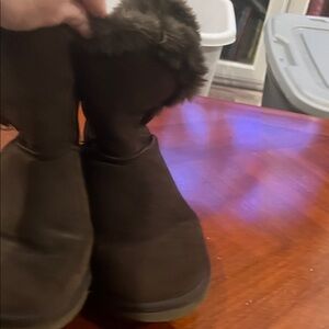 Women's Brown Fur-Lined Boots (347)